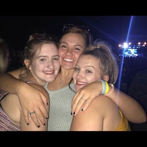 Meet your Posher, Logan